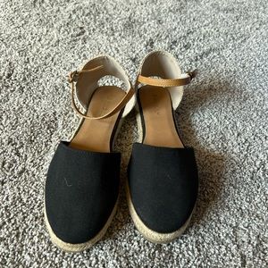 Bamboo sandals